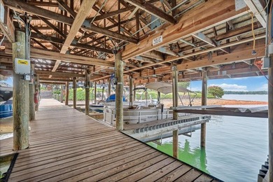 Best views at Smith Mountain Lake from this 5th Floor Penthouse - photo 41