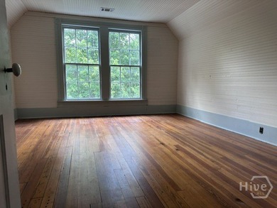 Built in circa 1868, step back in time & discover a rare piece - photo 44