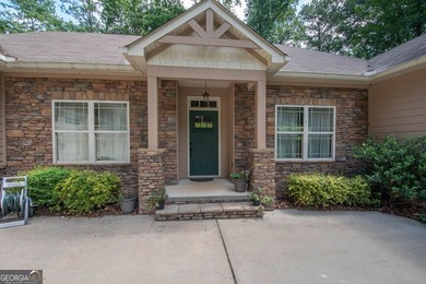 LAKEFRONT LIVING AT ITS FINEST! Welcome to 116 Wilson Creek - photo 5