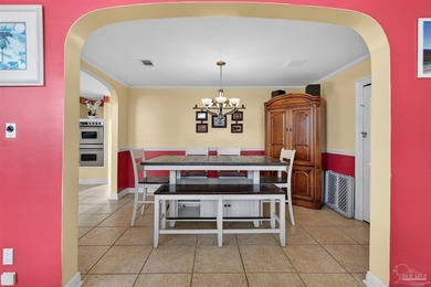 One of a kind Navarre Beach mini resort home 4Bedroom/3 Bath - photo 17