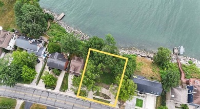 Rare Lakefront Homesite in Bay Village! An exceptional - photo 1