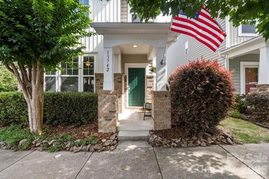 ******SELLER IS OFFERING A 2/1 TEMPORARY INTEREST RATE BUYDOWN - photo 2