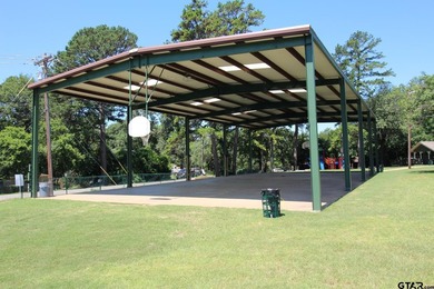 The seller is offering to pay the Hideaway Lake Club initiation - photo 46