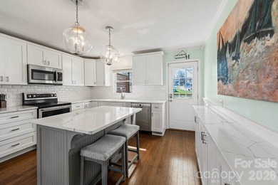 Lake Norman waterfront living is within reach with this - photo 4