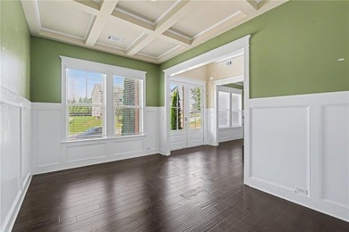Experience luxury living in one of Laurel Canyon's most - photo 11