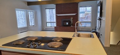 Large Michaywe home on a quiet cul-de-sac set in the wood. This - photo 12