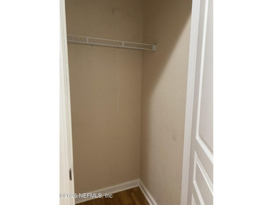 Charming 1-Bedroom Condo in a Prime Location This beautifully - photo 17