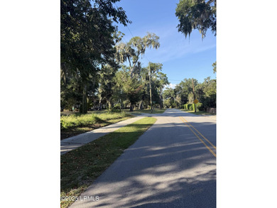 Amazing homesite in Pigeon Point with beautiful specimen trees - photo 5