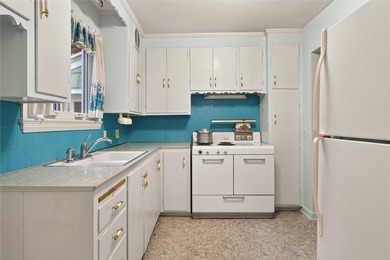 Homes like this do not come along often! Loved and cared for by - photo 9