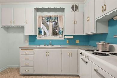 Homes like this do not come along often! Loved and cared for by - photo 10