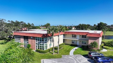 Lake Condo For Sale in Vero Beach, Florida