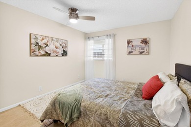 Welcome to Delray Beach! This move-in ready Kings Point condo is - photo 27