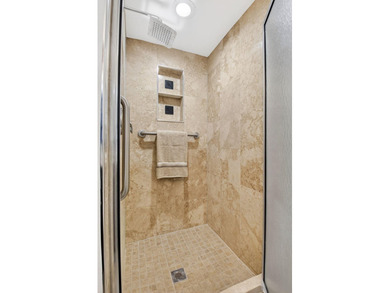 Welcome to Delray Beach! This move-in ready Kings Point condo is - photo 34
