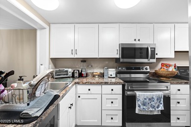 Amazing opportunity to live in the waterfront community of Marsh - photo 7