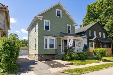 In the heart of Park Ave, THIS HOUSE HAS IT ALL!!! Welcome to 4 - photo 1