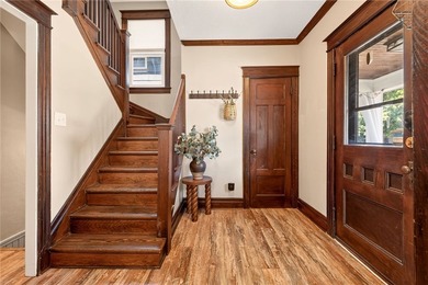 In the heart of Park Ave, THIS HOUSE HAS IT ALL!!! Welcome to 4 - photo 6