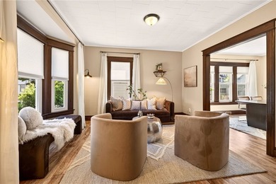 In the heart of Park Ave, THIS HOUSE HAS IT ALL!!! Welcome to 4 - photo 10