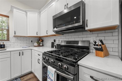 Amazing newer one level home in a quiet protected cove! This - photo 15