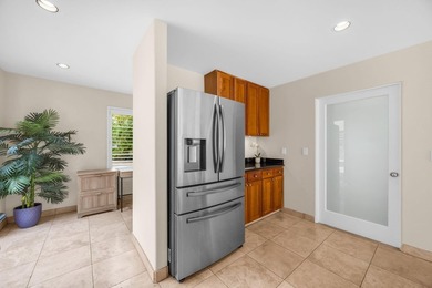 Set within the prestigious Wailea Pualani Estates, this - photo 16