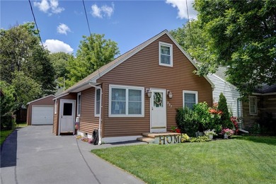 WELCOME HOME! Summer is here, and this charming 4-bedroom, 1 - photo 1