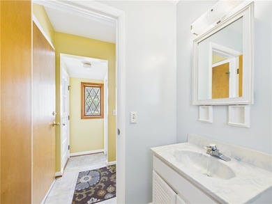 Classic Village Colonial that has been beautifully maintained - photo 22