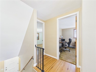 Classic Village Colonial that has been beautifully maintained - photo 25