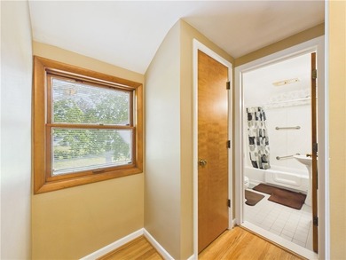 Classic Village Colonial that has been beautifully maintained - photo 28
