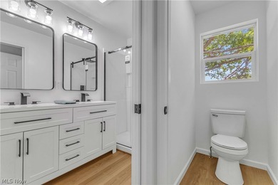 Why wait months for new construction when you can move right - photo 28