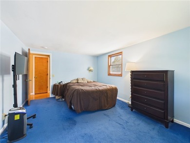 Classic Village Colonial that has been beautifully maintained - photo 31