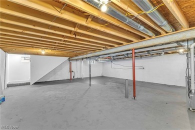 Why wait months for new construction when you can move right - photo 31