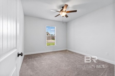 Like-new and meticulously maintained, this Craftsman-style - photo 33