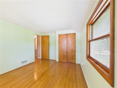 Classic Village Colonial that has been beautifully maintained - photo 34