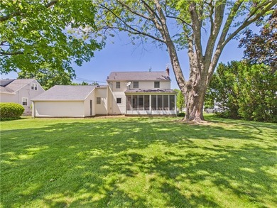 Classic Village Colonial that has been beautifully maintained - photo 40
