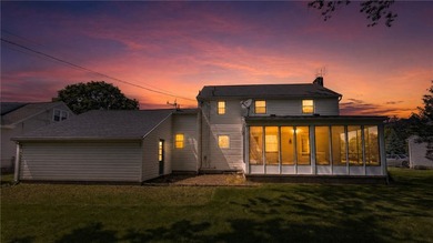 Classic Village Colonial that has been beautifully maintained - photo 41
