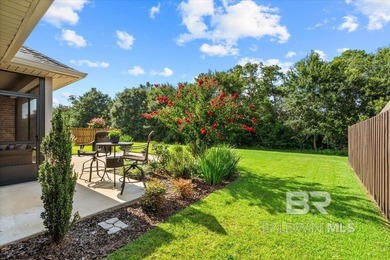 Like-new and meticulously maintained, this Craftsman-style - photo 45