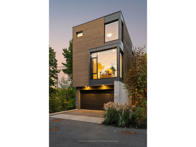  Home For Sale in Dows Lake - Civic Hospital And Area 