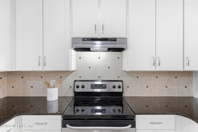 Location, updates, and timeless charm! This beautifully - photo 13