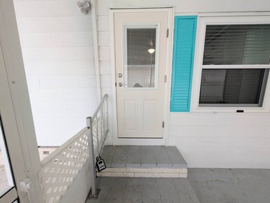 Talk about GREAT BONES, This completely furnished, two bedroom - photo 7
