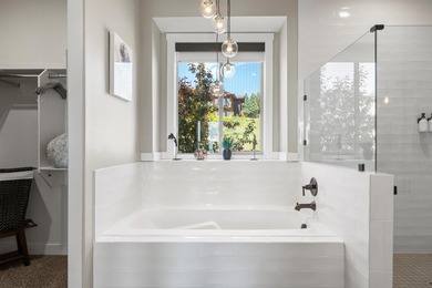Welcome to 68 Hawksbeard Circle, a remarkable 8-bedroom, 5 - photo 22