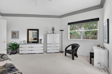 Welcome to this beautifully maintained 2-bedroom, 2-bathroom - photo 25