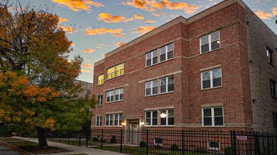 Lake Michigan - Cook County Condo For Sale in Chicago Illinois