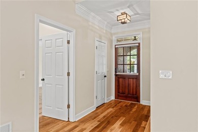 Impeccable, beautifully updated 4BR/2BA ranch in the heart of - photo 4