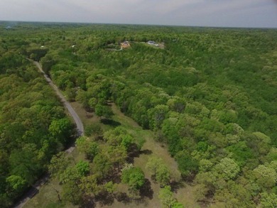 40 ACRES ADJOINING AND OVERLOOKING THE BAY NORTH OF PARIS - photo 12