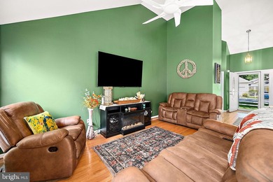 Well-kept 3BR/2BA rancher on a corner lot in the desirable - photo 17