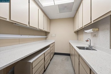 Transit-Oriented Prime Corner Commercial Office Building - photo 19