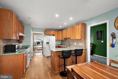 Well-kept 3BR/2BA rancher on a corner lot in the desirable - photo 21