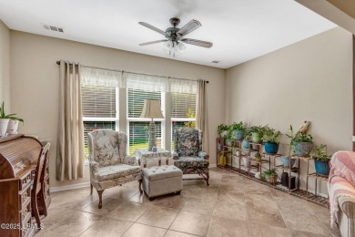 This well-maintained Hill Crest model offers exceptional privacy