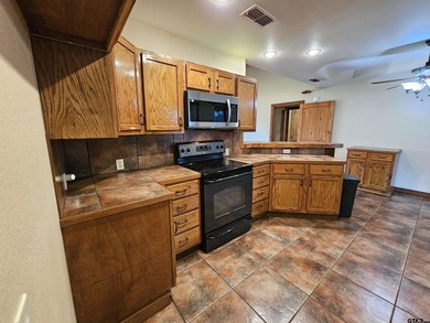 Great water-view home includes two lots, the home and all - photo 32
