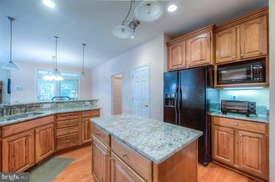 ***PICTURES ARE OF THE SAME HOUSE PREVIOUSLY BUILT****BUILDER - photo 33