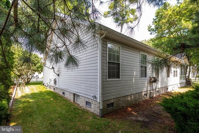Well-kept 3BR/2BA rancher on a corner lot in the desirable - photo 34